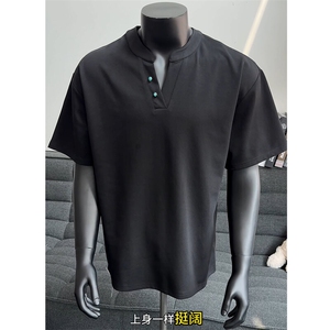 现货A20特P28 网图 龙叨叨同款潮流纯色高级感V领正肩短袖百搭T恤图片