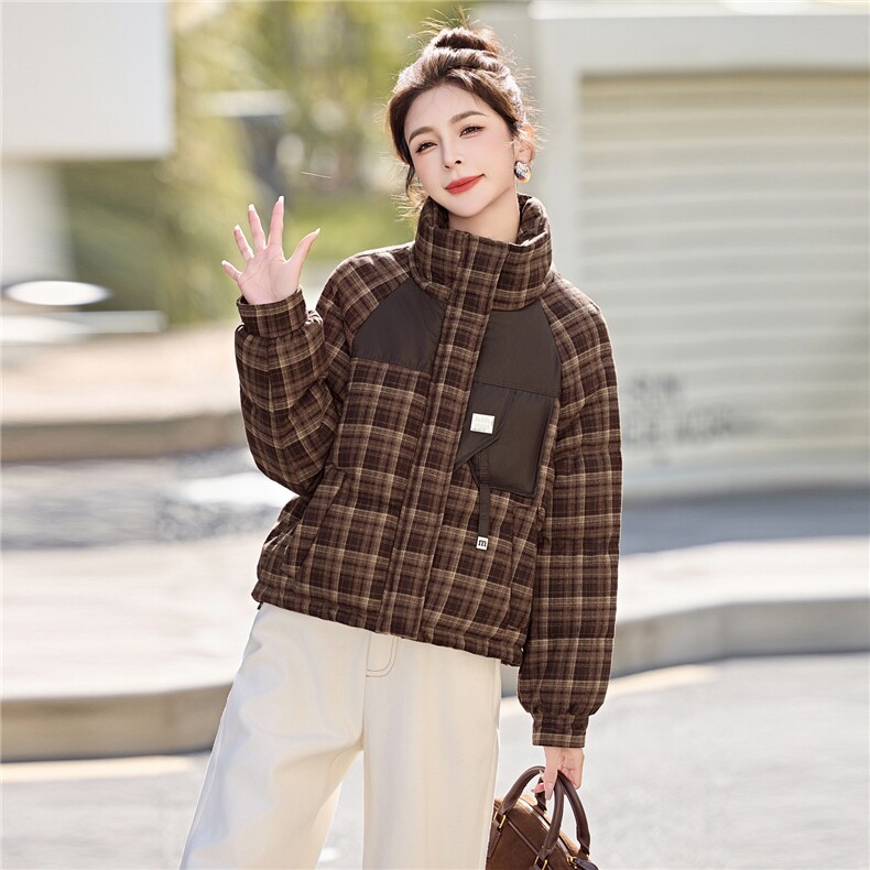 小个子羽绒服女2025冬季新款连帽复古格纹加厚保暖短款格子外套,女装羽绒服,意芙