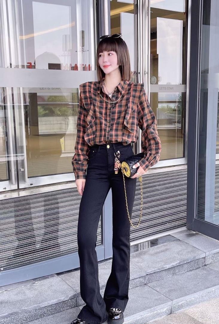 2021秋季新款复古格纹设计感木耳边带链条装饰时尚衬衫,女装衬衫,L·H·X