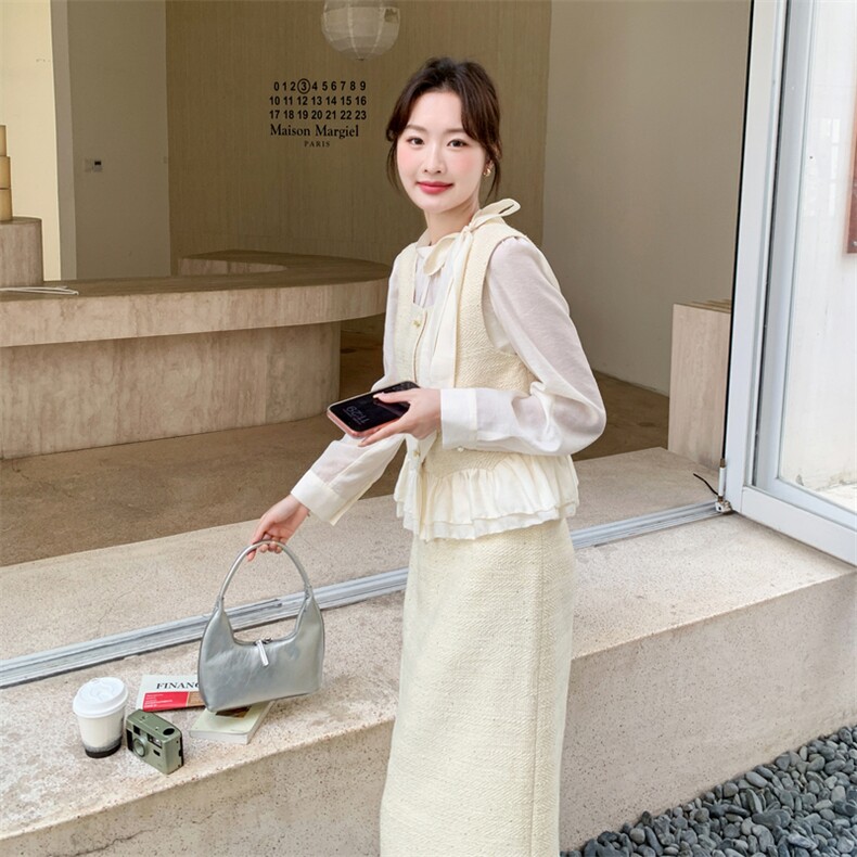 现货-2026年春季新款法式千金感蕾丝裙摆马甲半身裙三件套,女装套装/套裙,霓裳依族