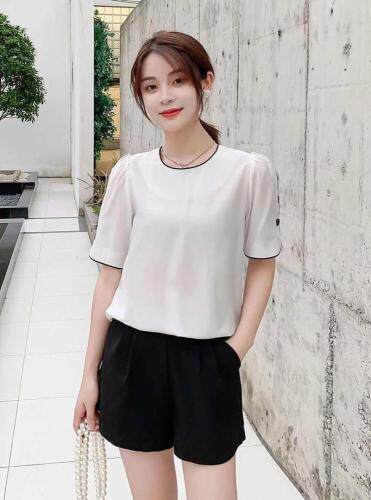 夏季新款百搭纯色短袖，女装，田间晨露