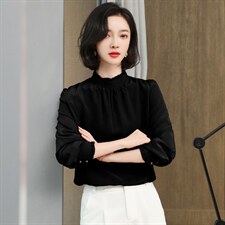 黑色