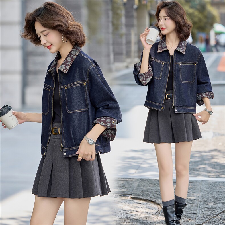 2025秋装新款时髦翻领宽松牛仔外套，女装牛仔外套，依路服饰