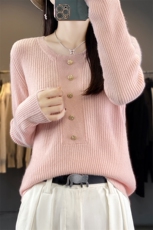 时尚百搭黑色羊毛针织开衫修身显瘦五扣打底衫优雅气质女装外套，女装羊毛衫，梵泰羊绒