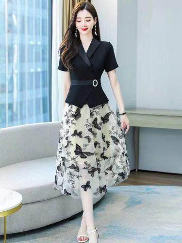 夏季新款，假两件气质型连衣裙，现货4码，女装连衣裙，依柏璐