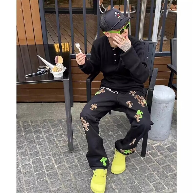 重工高定十字架拼皮斑马纹粉皮高街工装牛仔裤男女款宽松直筒长裤，男装皮裤，星座506A