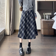 格子半身裙女新款秋冬复古毛呢高腰宽松显瘦中长款a字伞裙子，女装半身裙，云美莎专业女裤-全店现货