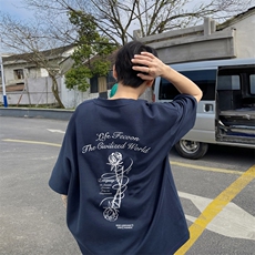 藏青色