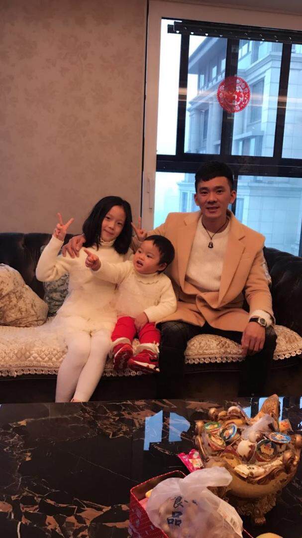 小脚裤，女装，雪儿诱惑