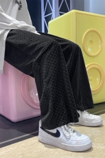 现货男港风原创宽松直筒运动大码休闲裤格子抽绳松紧裤DM157-P40，男装休闲裤，电商D321-1