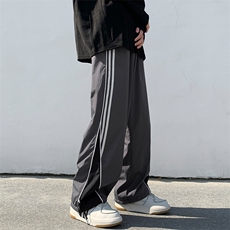 灰色