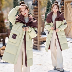 粉色连帽撞色拼接羽绒服女2024冬新款过膝中长款加厚保暖鸭绒外套，女装羽绒服，韩宇舍