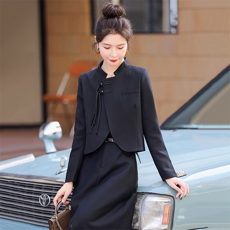 新中式盘扣立领西装外套女2025春秋新款今年流行爆款国风短款上衣,女装短外套,姿衣坊