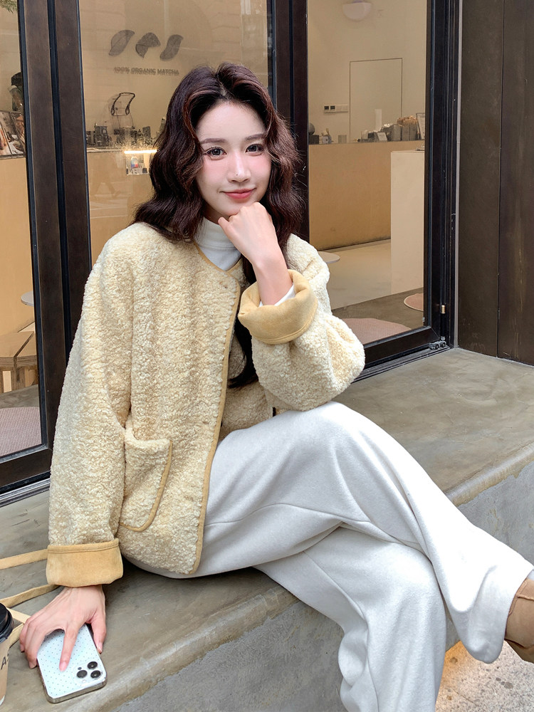 淡黄色摇粒绒小香风外套2025新款女冬季日系皮毛一体羊羔毛上衣潮,女装棉衣/棉服,维一诺