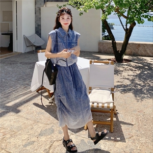 渐变蓝色翻领马甲半身裙套装2025新款女初夏巨好看独特别致两件套图片