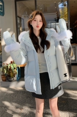 现货送手套露丝同款90白鸭绒狐狸毛羽绒服2B153-8813-P450-K585，女装羽绒服，2B153