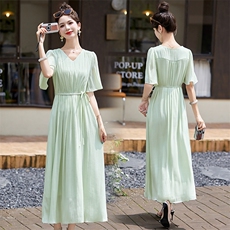小清新绿色气质连衣裙女2024夏季新款收腰显瘦洋气减龄绝美长裙子，女装连衣裙，鑫鑫美