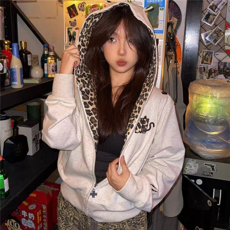 W342-P65 美式高街连帽拉链卫衣男款2025秋季小恶魔豹纹设计感图片
