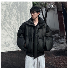 现货5W件冬季三防重磅硬挺boxy短款羽绒立领PU皮棉衣外套加厚棉服，男装棉衣，电商A486