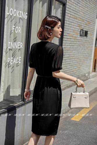 简约大方醋酸连衣裙，女装连衣裙，莲佳妮