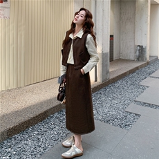 时尚咖色氛围感套装女2025秋季高级感单排扣马甲衬衫半身裙三件套，女装套装/套裙，2C212