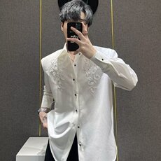 白色