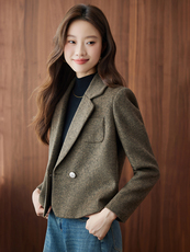 2025秋装新款气质小个子羊毛西装小外套上衣女，女装短外套，时尚风爆