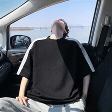 黑色