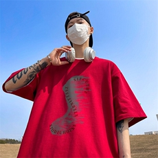 酒红色