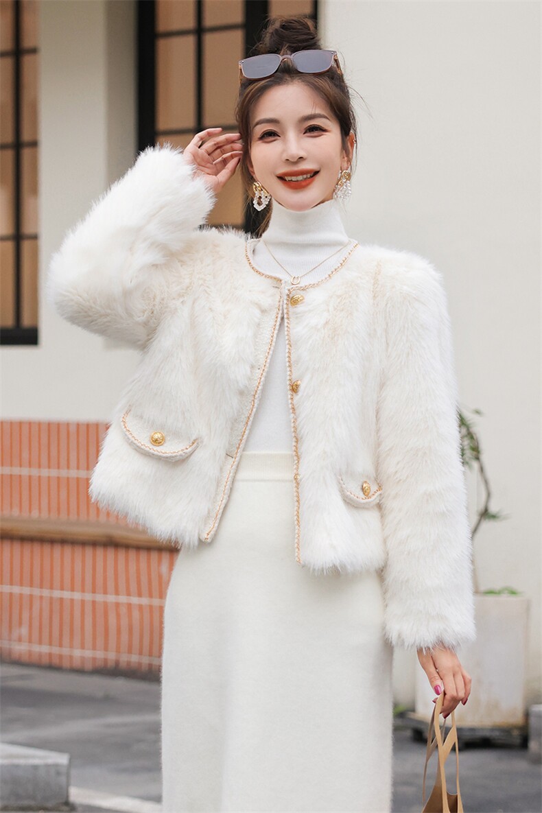 2023年冬季仿真皮毛一体重工手工链条小香风加厚小个子外套,女装皮草,韩蜜菓