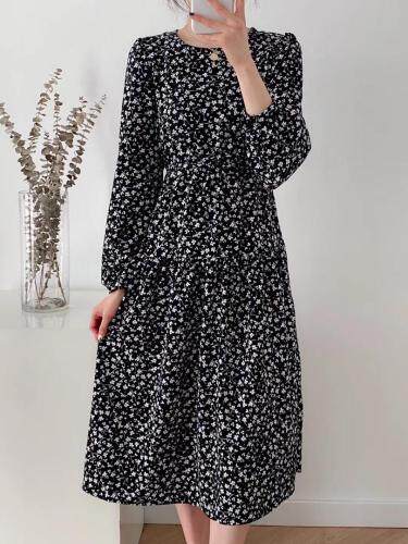 印花连衣裙，女装连衣裙，FMV