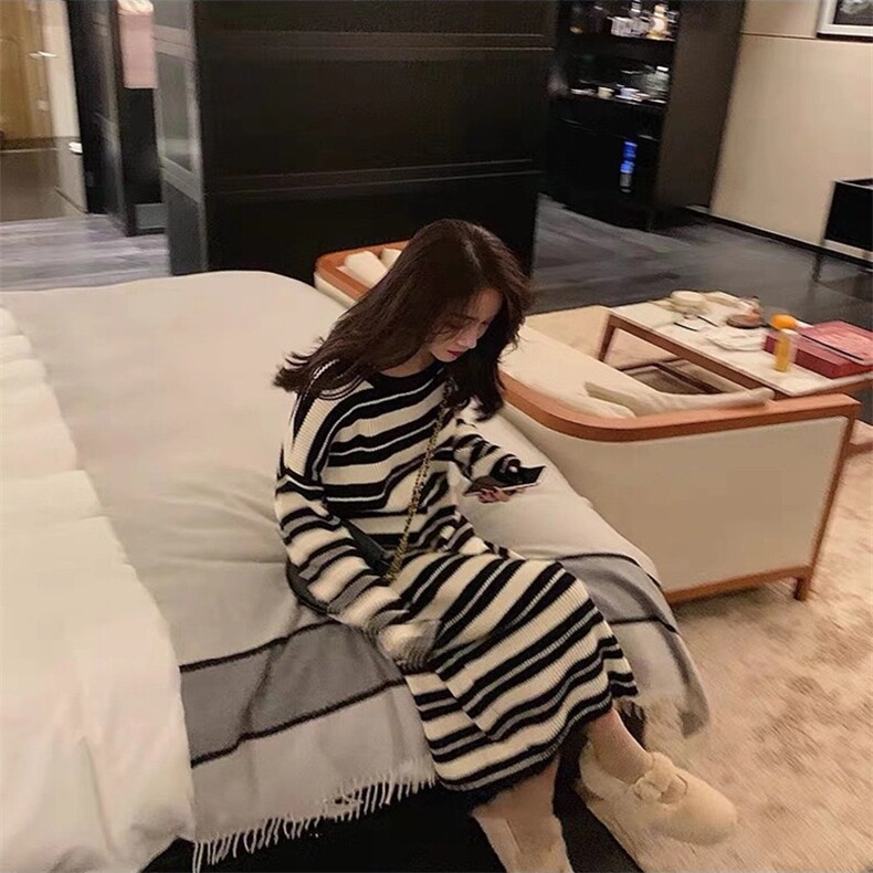 秋冬新款羊毛衫女圆领毛衣黑白条纹长袖保暖套头连衣裙,女装连衣裙,恩泰羊绒