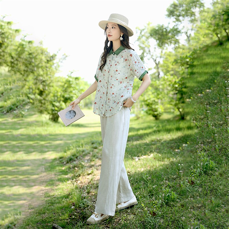 2025夏装新款苎麻碎花上衣复古宽松短袖印花衬衫女设计感碎花衬衣,女装套装/套裙,凝聚力