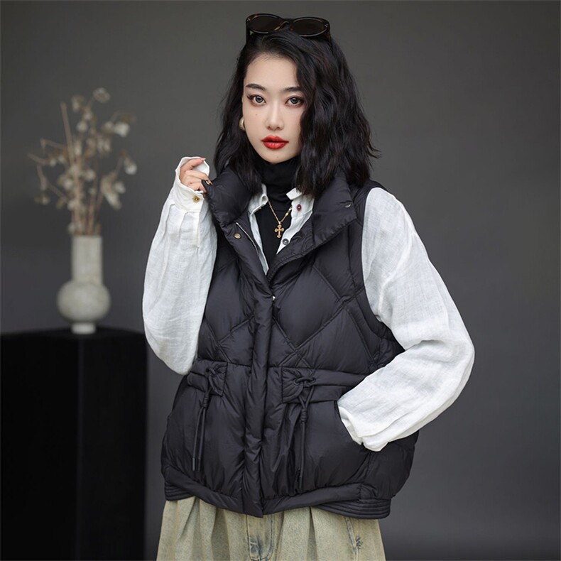 2023年冬季新款羽绒服马甲休闲时尚90%白鸭绒,女装羽绒服,阳光伊恋