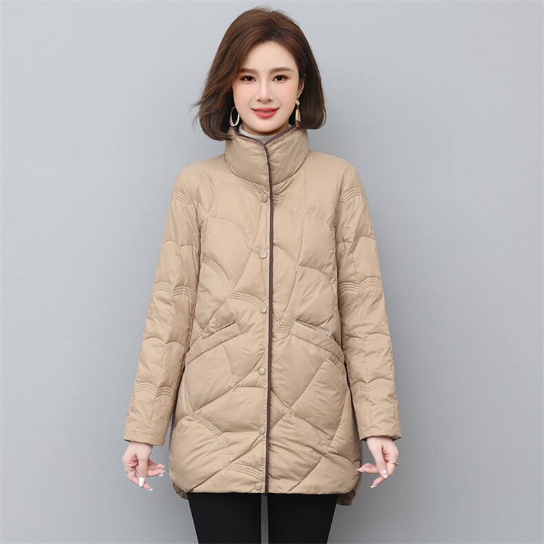 时尚中长款祥云设计羽绒服 修身显瘦撞色门襟外套图片