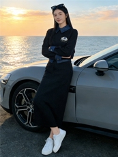 韩系高级时尚套装女春拼接色衣领衣袖设计绣花订珠卫衣半身裙套装，女装套装/套裙，江南