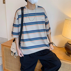 卡其色
