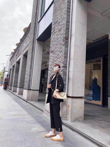 现货2021春季新品套装休闲随意不挑人跑量款，女装职业装，蓝典