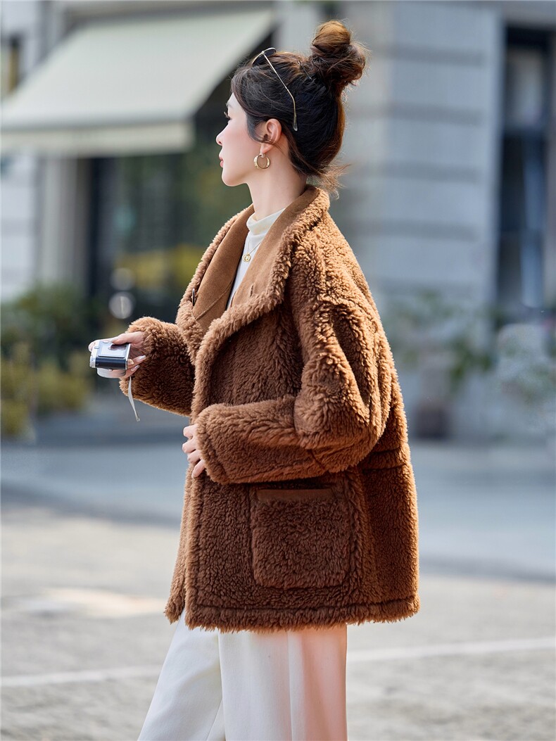 2025冬季新款~~双面穿皮毛一体,女装棉衣/棉服,意芙