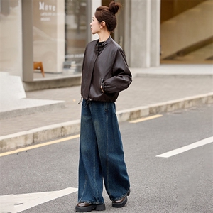 2025冬装新款简约时尚时髦保暖皮衣外套图片