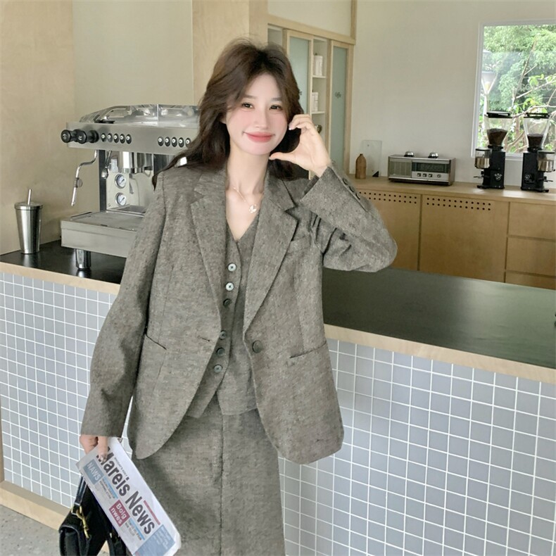 西装7085-P155-K248,马甲7085N-P115-K188,半裙7085X-P115-K188,女装套装/套裙,2C016