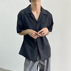 黑色