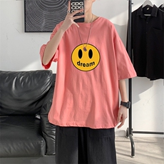 粉红色