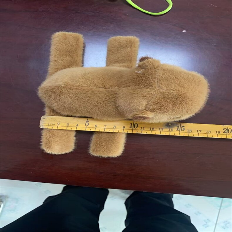 裸款水豚啪啪圈欧貂，郎扩毛绒玩具厂