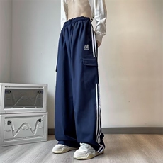 藏青色