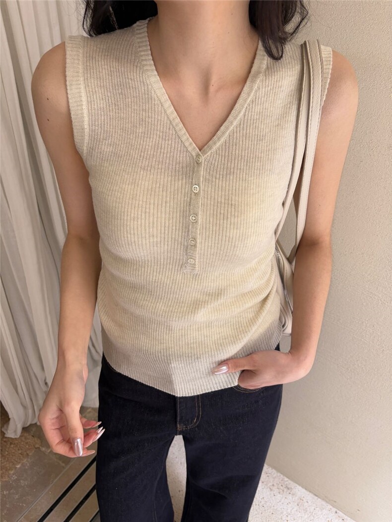 2025春季新款修身无袖上衣v领针织背心女可外穿,女装背心吊带,斯尔特羊绒