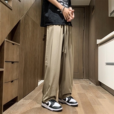 卡其色