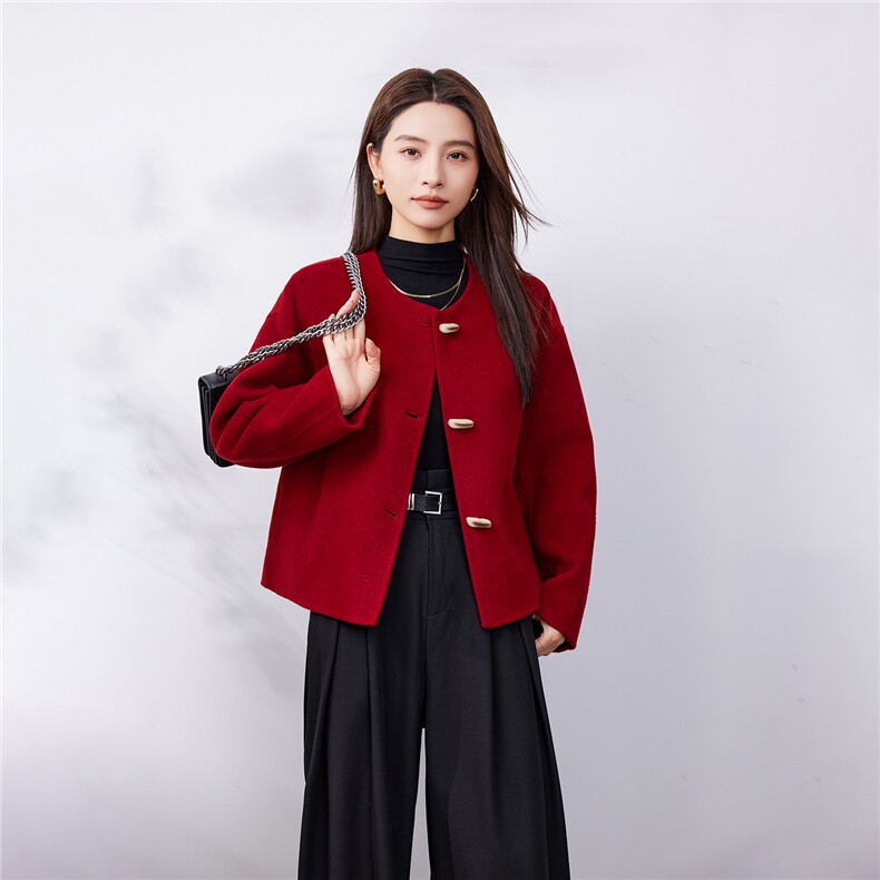 2025年秋季新款百搭牛角扣开衫，女装羊毛衫，泰公羊绒