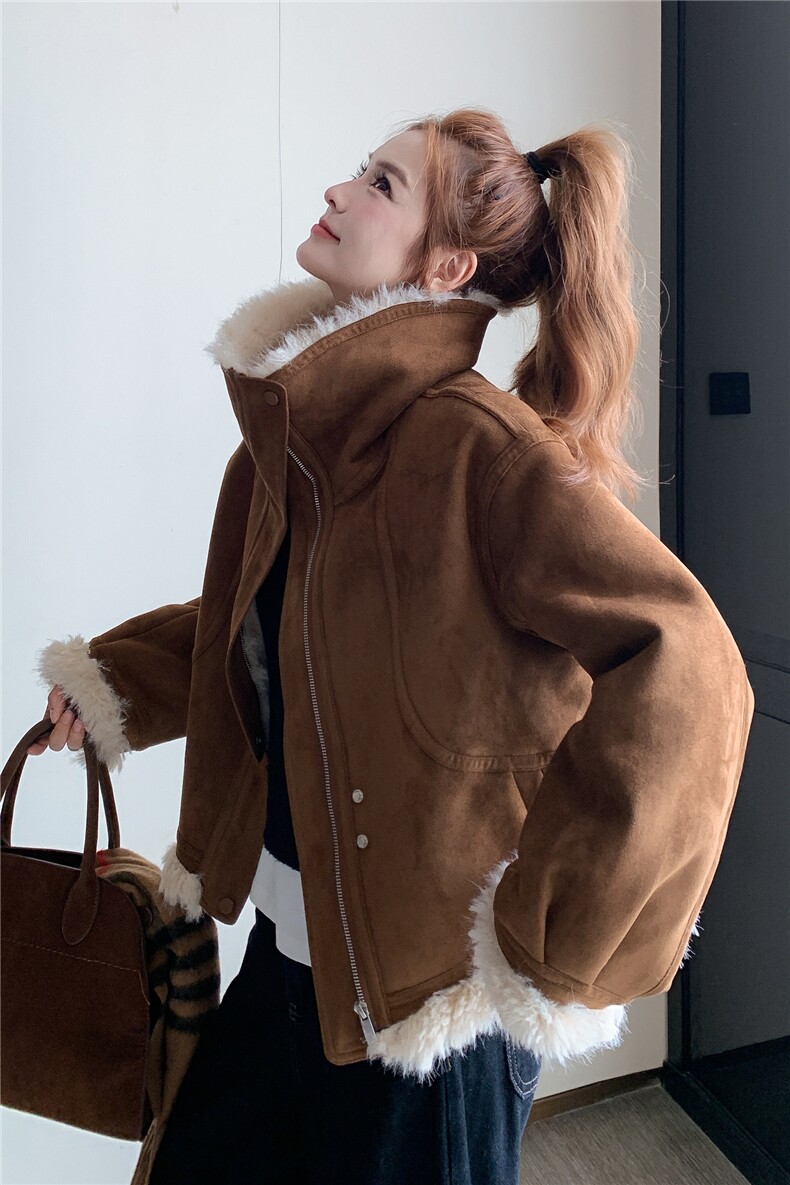 现货新款大翻领皮毛一体加厚外套25117P195K298,女装短外套,2D035