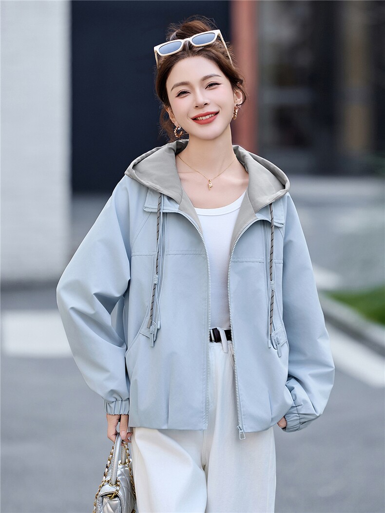 短款风衣外套女2026春季新款拼色连帽拉链夹克小个子休闲户外上衣,女装短外套,恋慕依尚